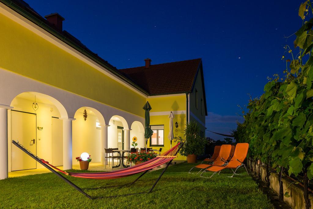 Appartementhaus Freiler Moerbisch Am See Exterior photo